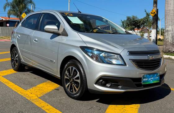CHEVROLET ONIX 1.4 MPFI LT 8V FLEX 4P AUTOMÁTICO CHEVROLET ONIX 1.4 MPFI LT 8V FLEX 4P AUTOMÁTICO